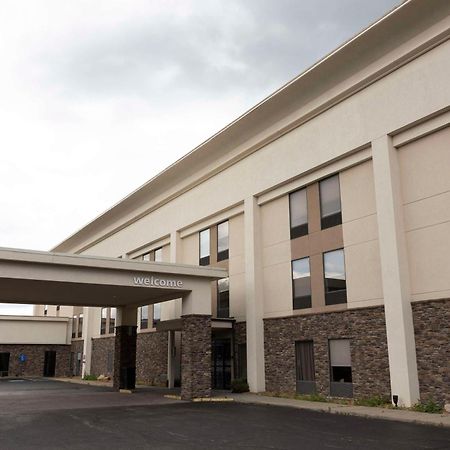 Hampton Inn Kent/Akron Area Bagian luar foto