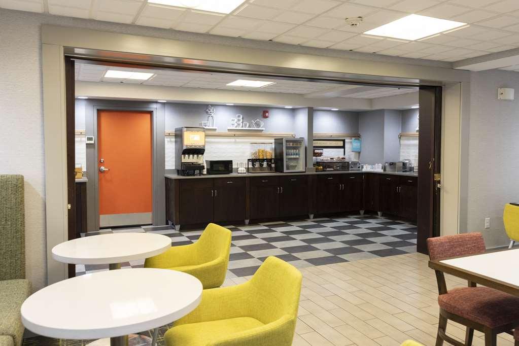 Hampton Inn Kent/Akron Area Restoran foto
