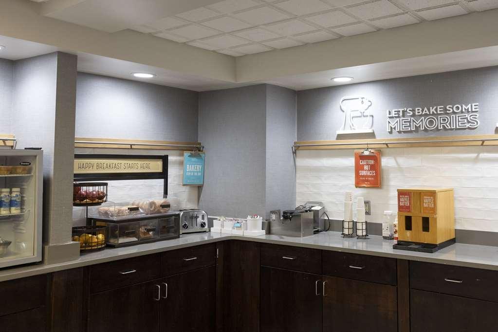 Hampton Inn Kent/Akron Area Restoran foto