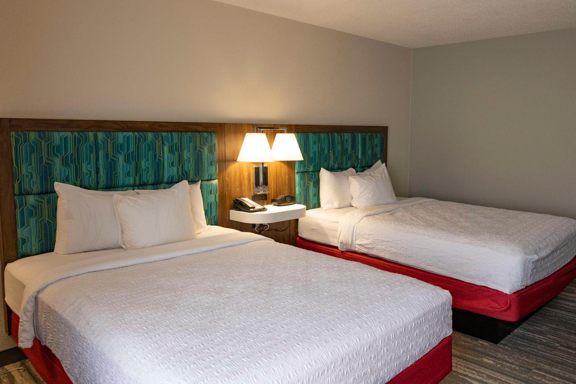 Hampton Inn Kent/Akron Area Bagian luar foto