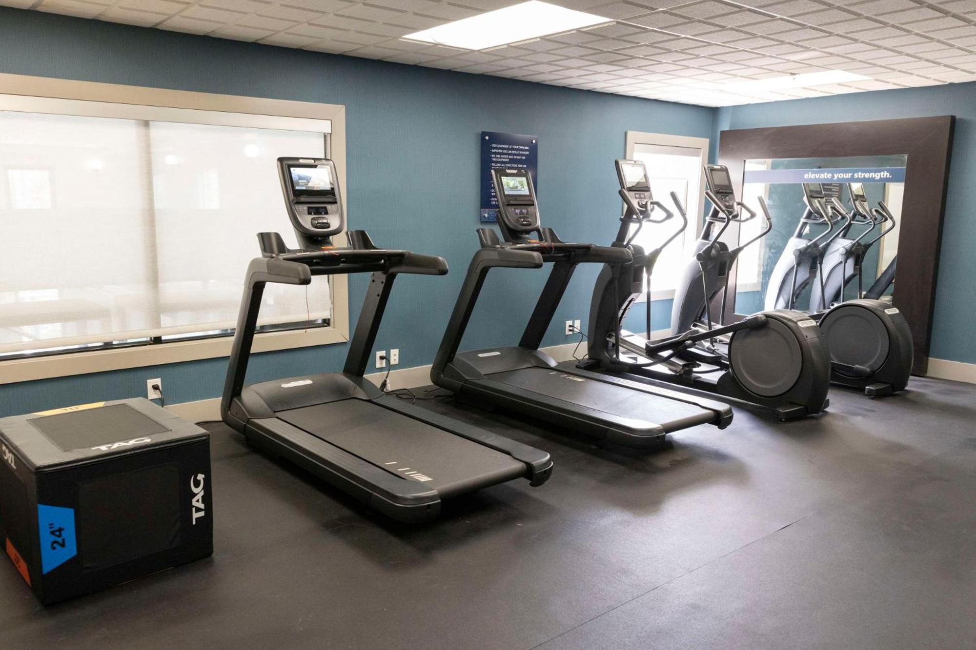 Hampton Inn Kent/Akron Area Bagian luar foto
