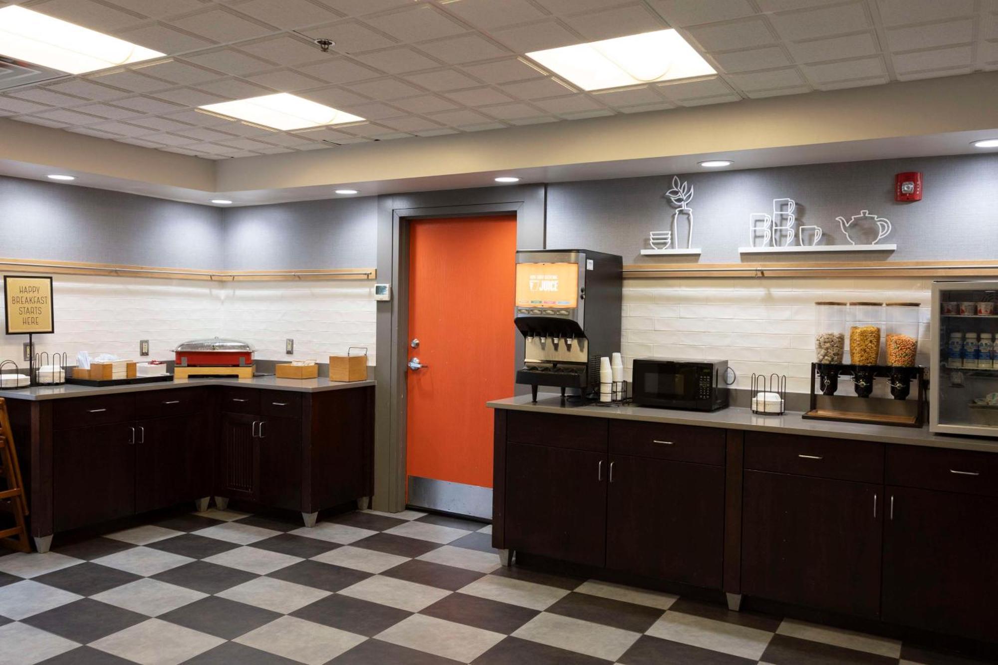 Hampton Inn Kent/Akron Area Bagian luar foto