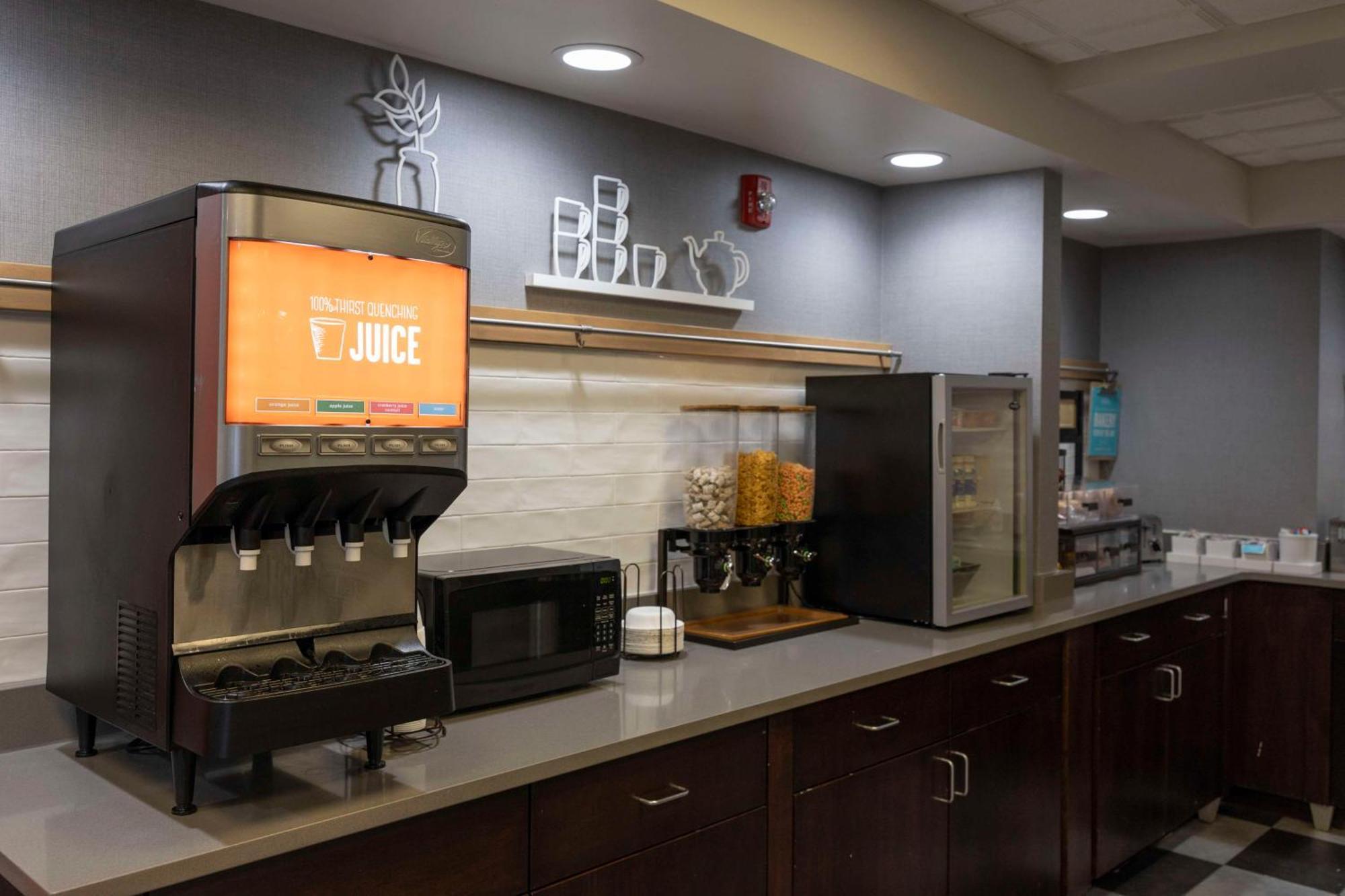 Hampton Inn Kent/Akron Area Bagian luar foto