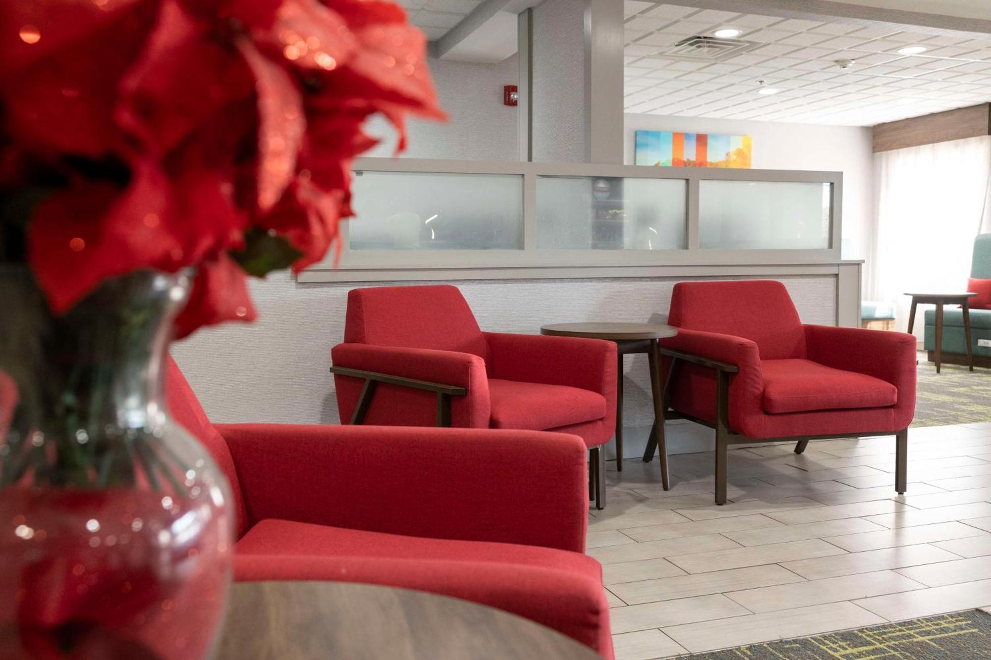 Hampton Inn Kent/Akron Area Bagian luar foto