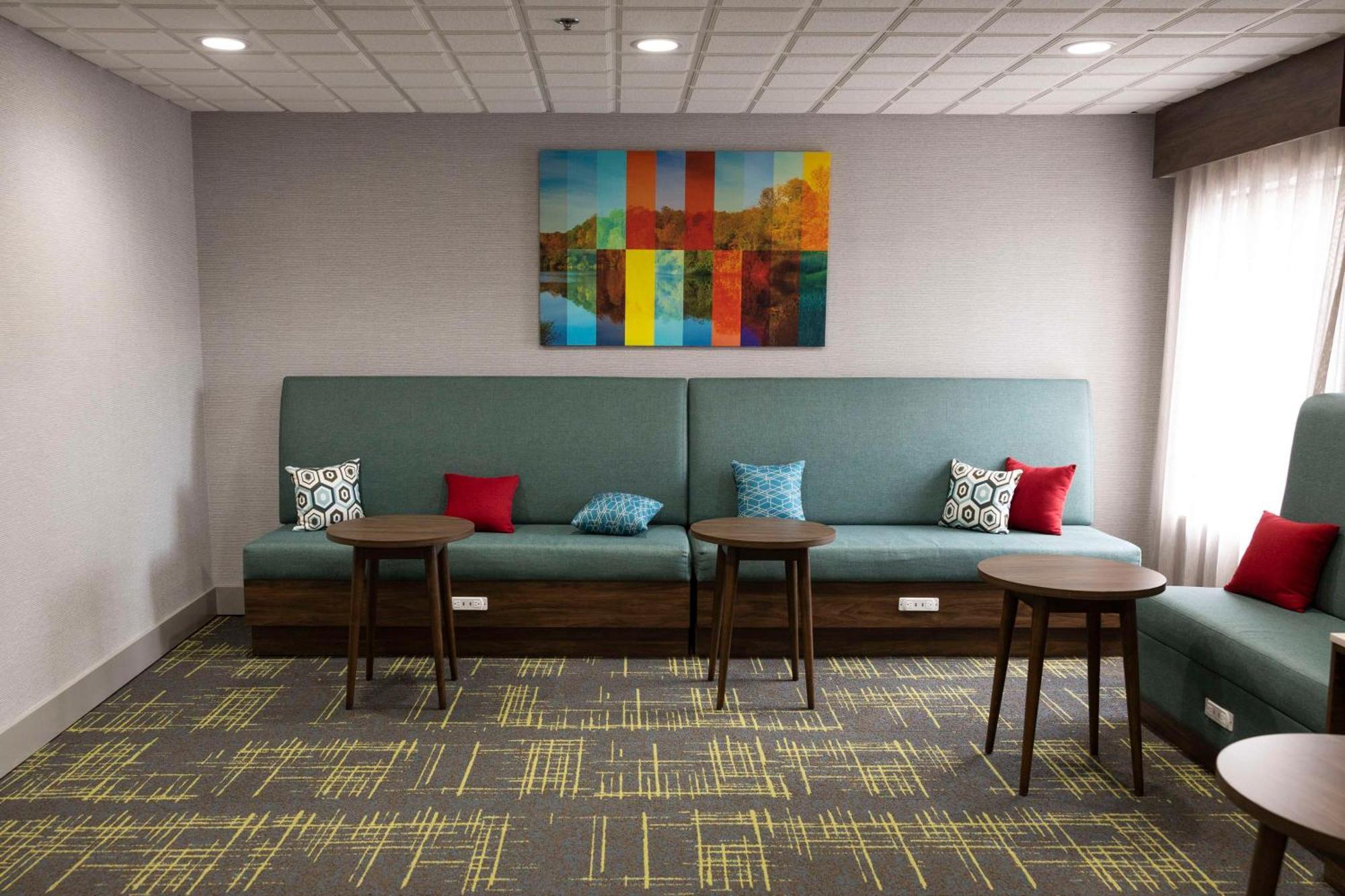 Hampton Inn Kent/Akron Area Bagian luar foto